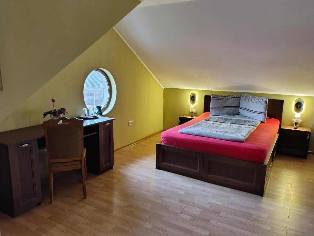 Vis Pension Viile Satu Mare Exterior photo